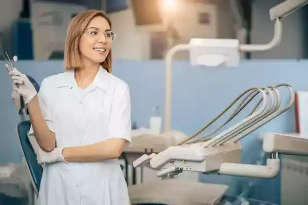 Das Gehalt als Entlastungsassistent beim Zahnarzt - Zahlen & Einblicke 2025